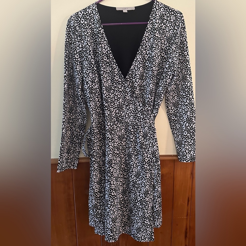 LOFT black and white print, long sleeve, wrap around dress, size 12P.